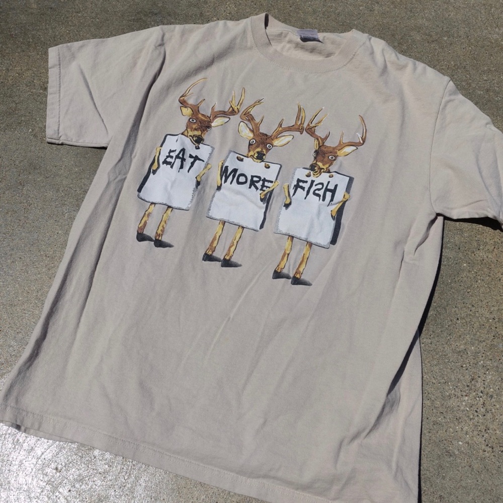 Vintage 90s Deer T-shirt, Eat More Fish